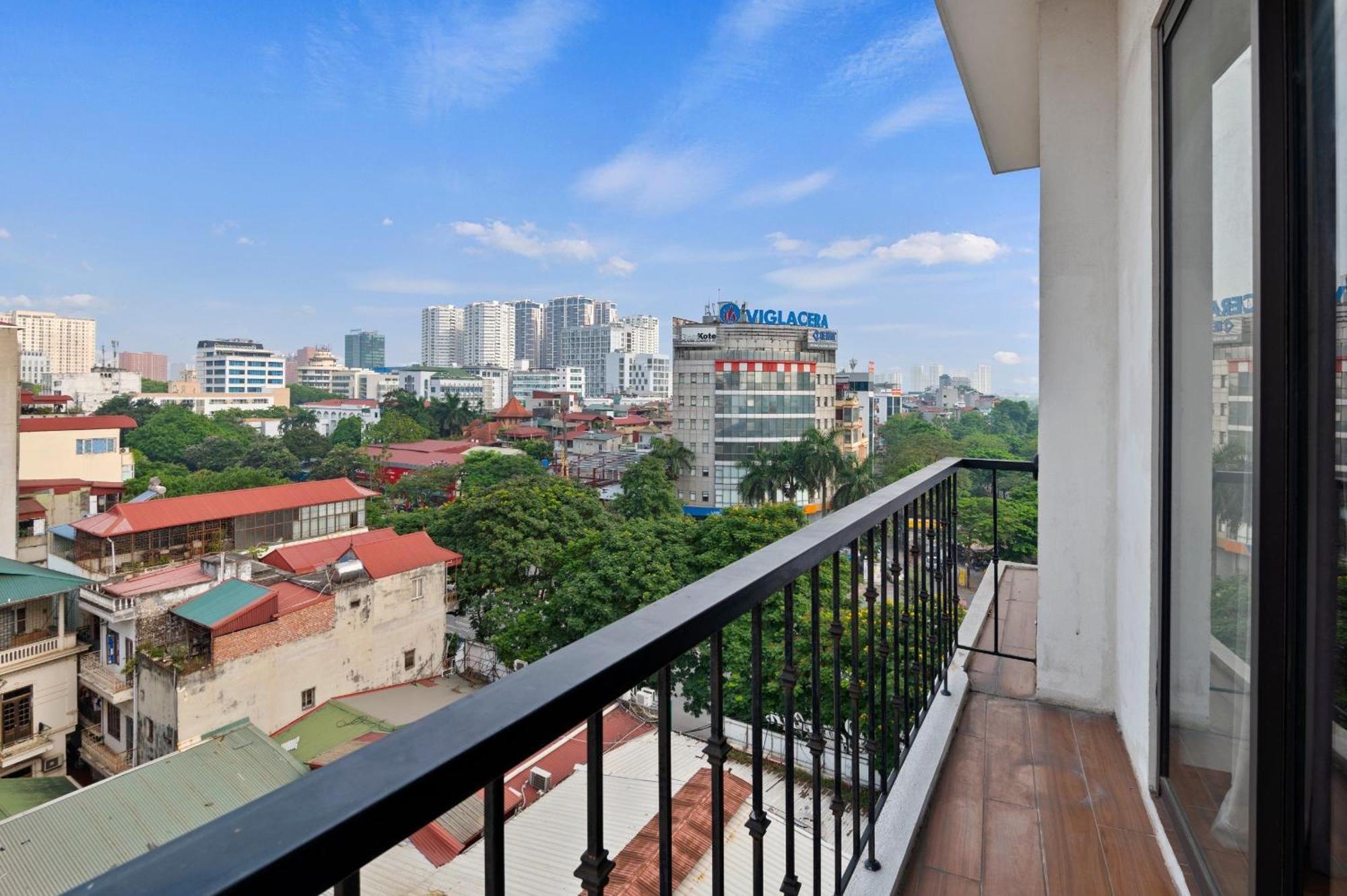 22Land Residence Hotel & Spa ハノイ市 エクステリア 写真